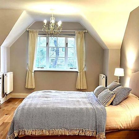 Large Coastal Cottage, Private Indoor Pool, Hut Tub, Sauna And Steam Pod Уеймут Екстериор снимка